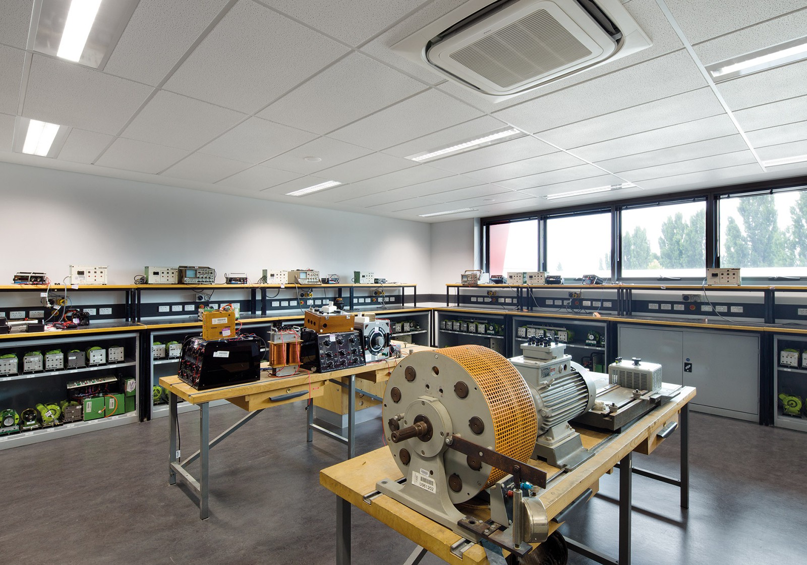 Canberra Institute Of Technology Electrotechnology Centre DJAS 